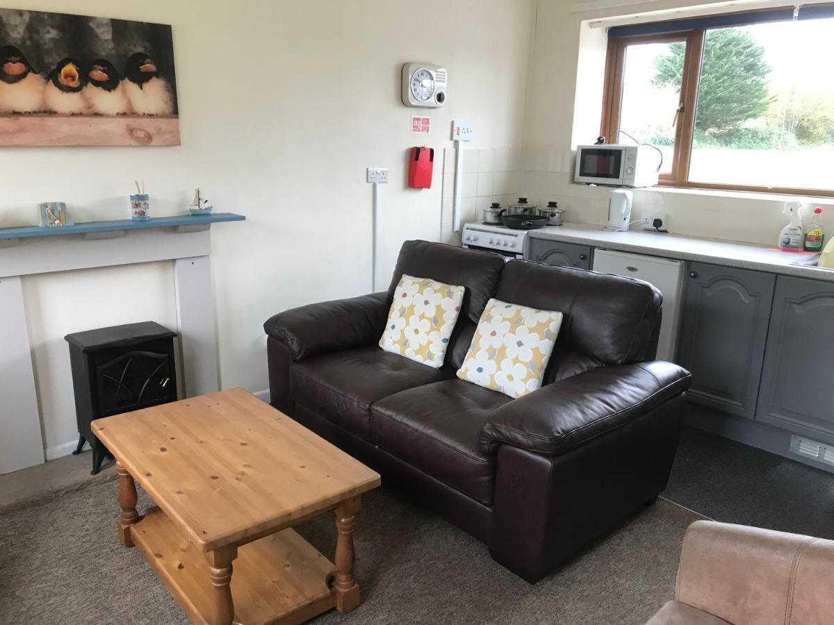 Court Farm Holiday Bungalows Ltd 워체트 외부 사진