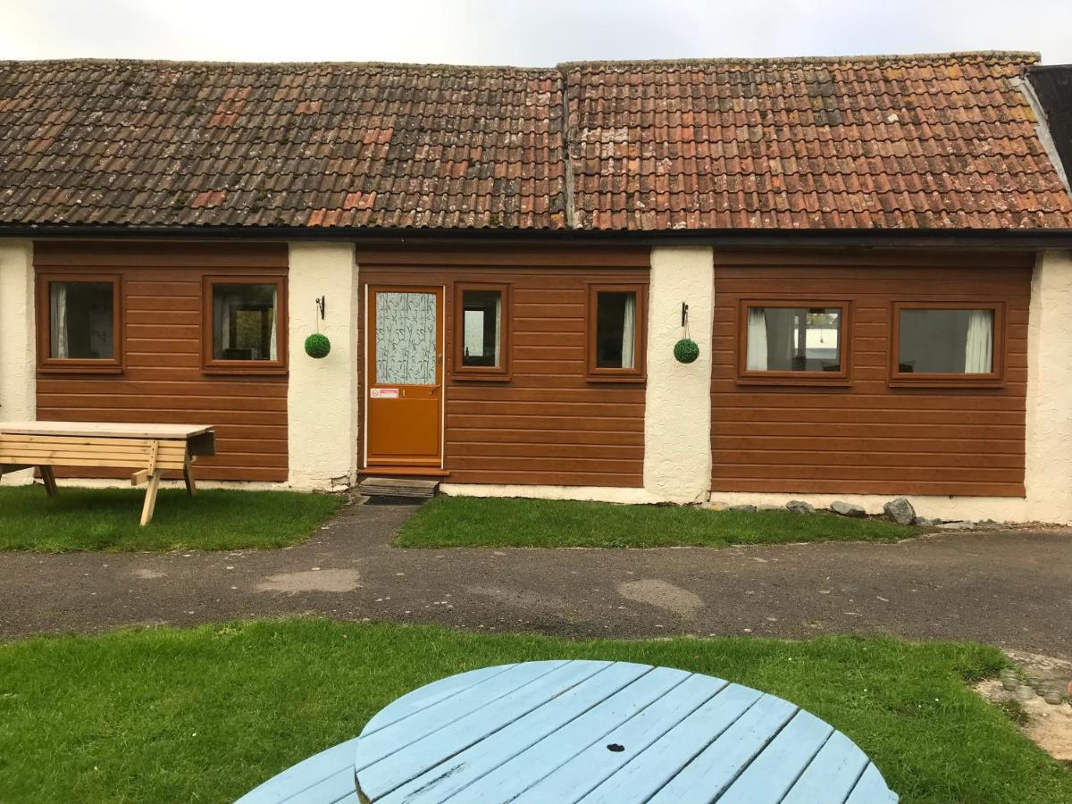 Court Farm Holiday Bungalows Ltd 워체트 외부 사진