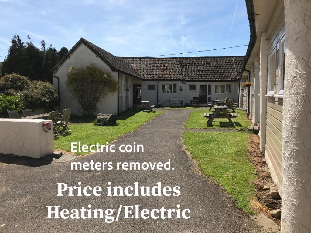 Court Farm Holiday Bungalows Ltd 워체트 외부 사진