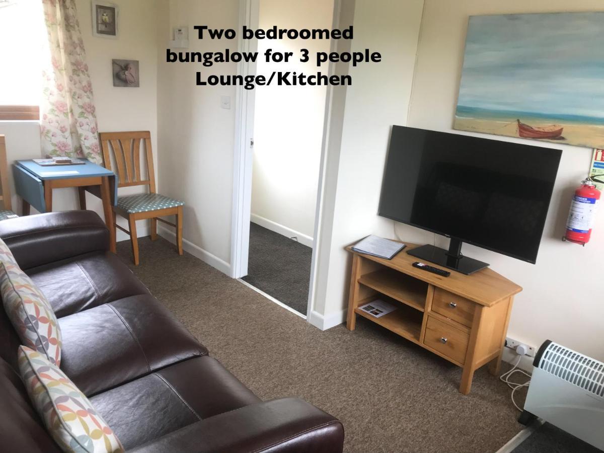 Court Farm Holiday Bungalows Ltd 워체트 외부 사진