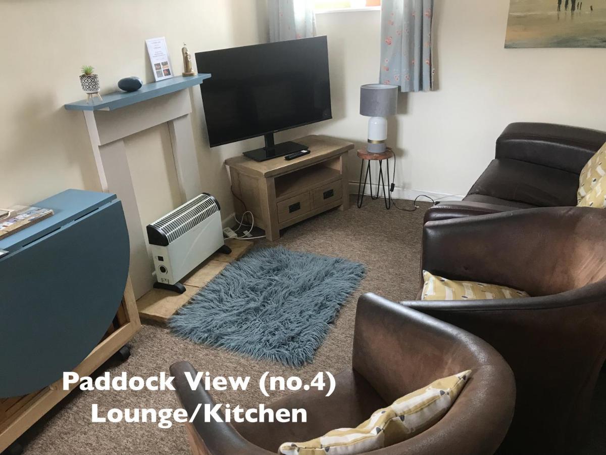 Court Farm Holiday Bungalows Ltd 워체트 외부 사진